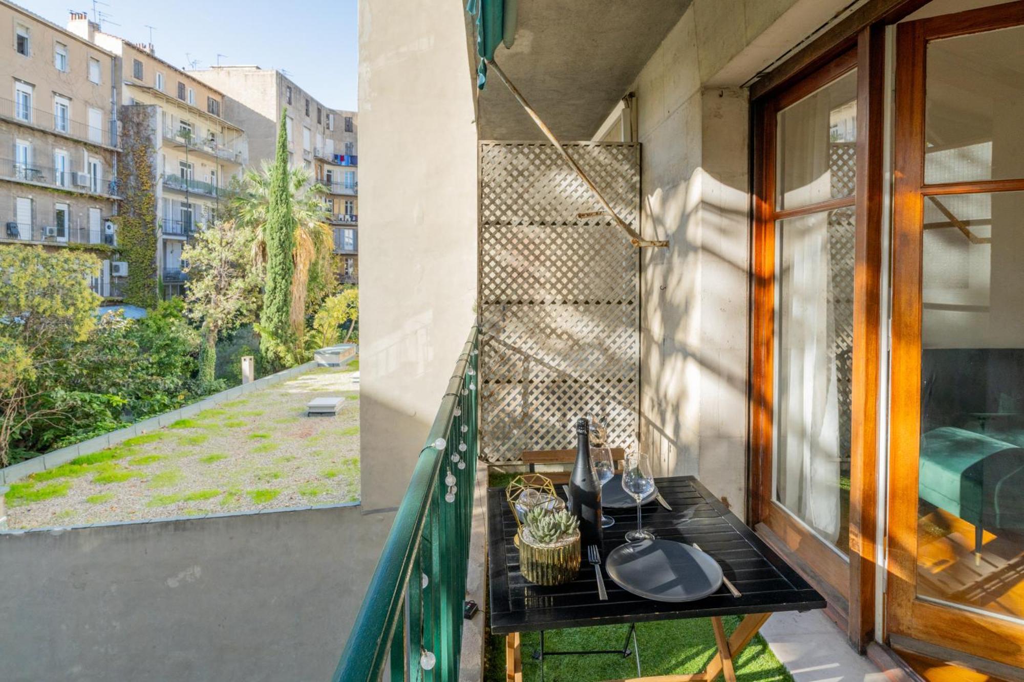 Le Carre D'Or Mermoz Marseilles Exterior foto